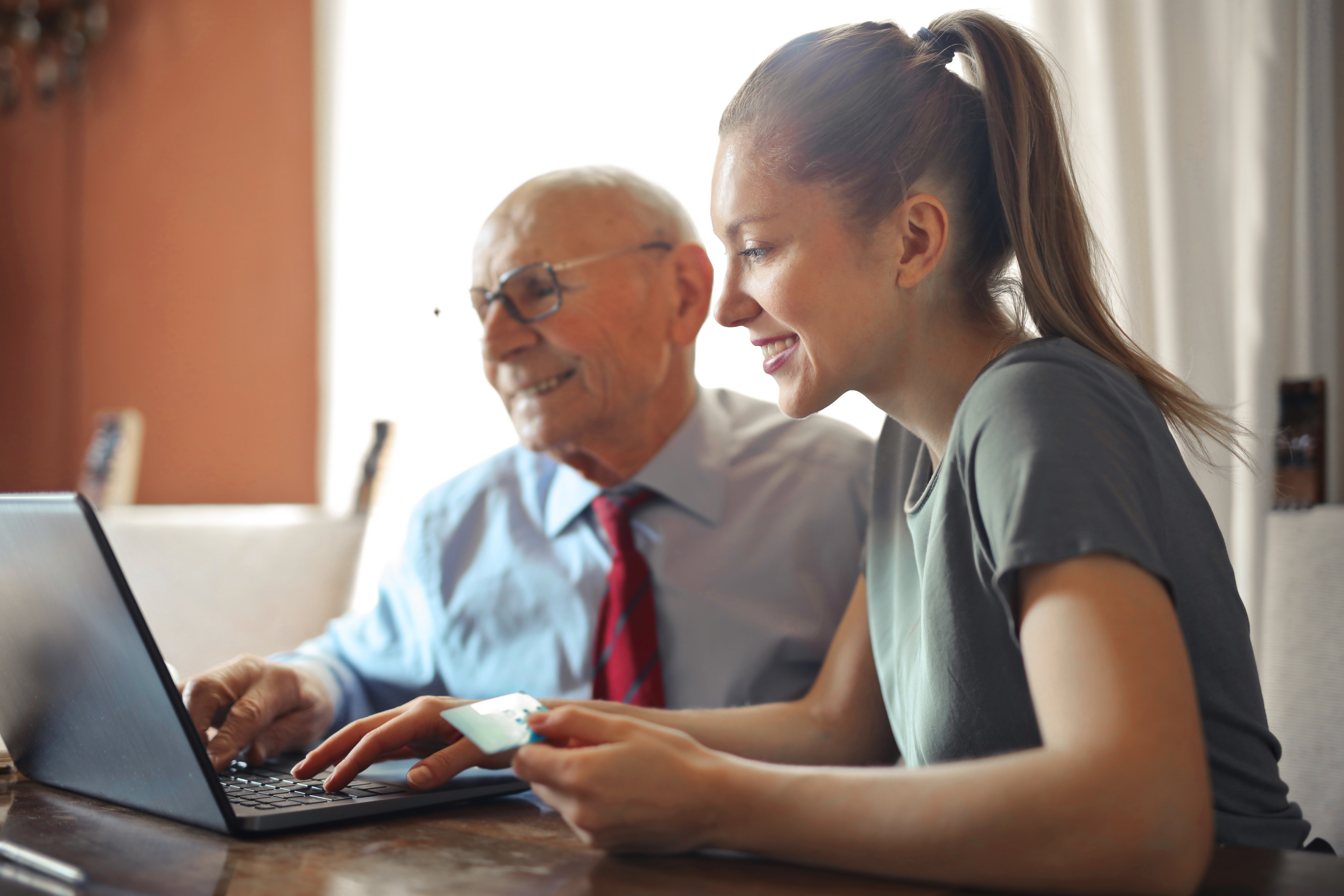 finding stairlifts for seniors on laptop - acorn stairlifts usa